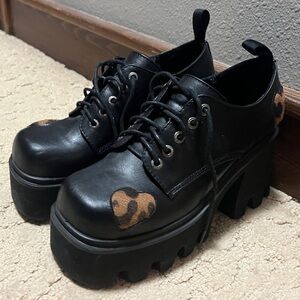 Lamoda platforms with leopard hearts